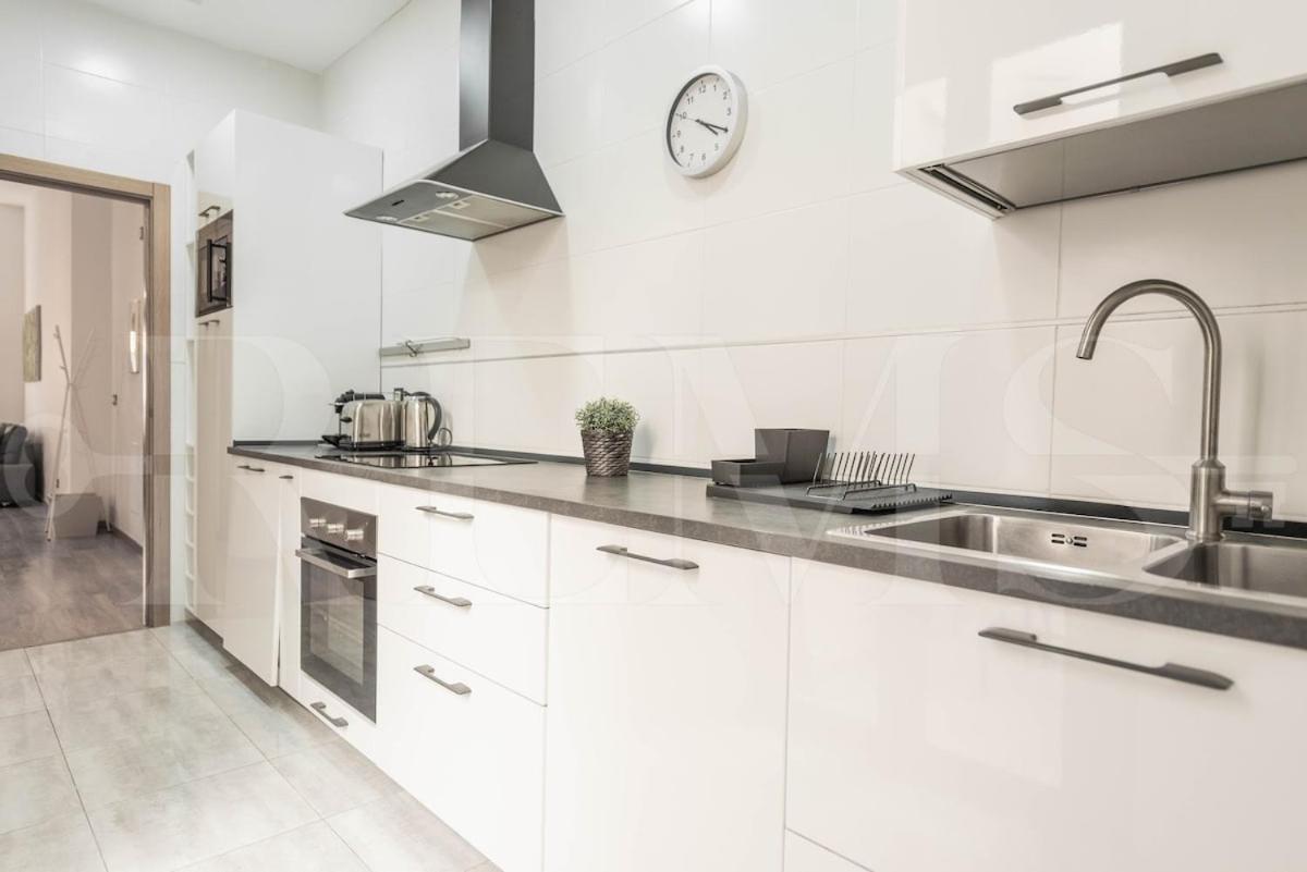 Apartamento With Parking And Patio - Center By Rems