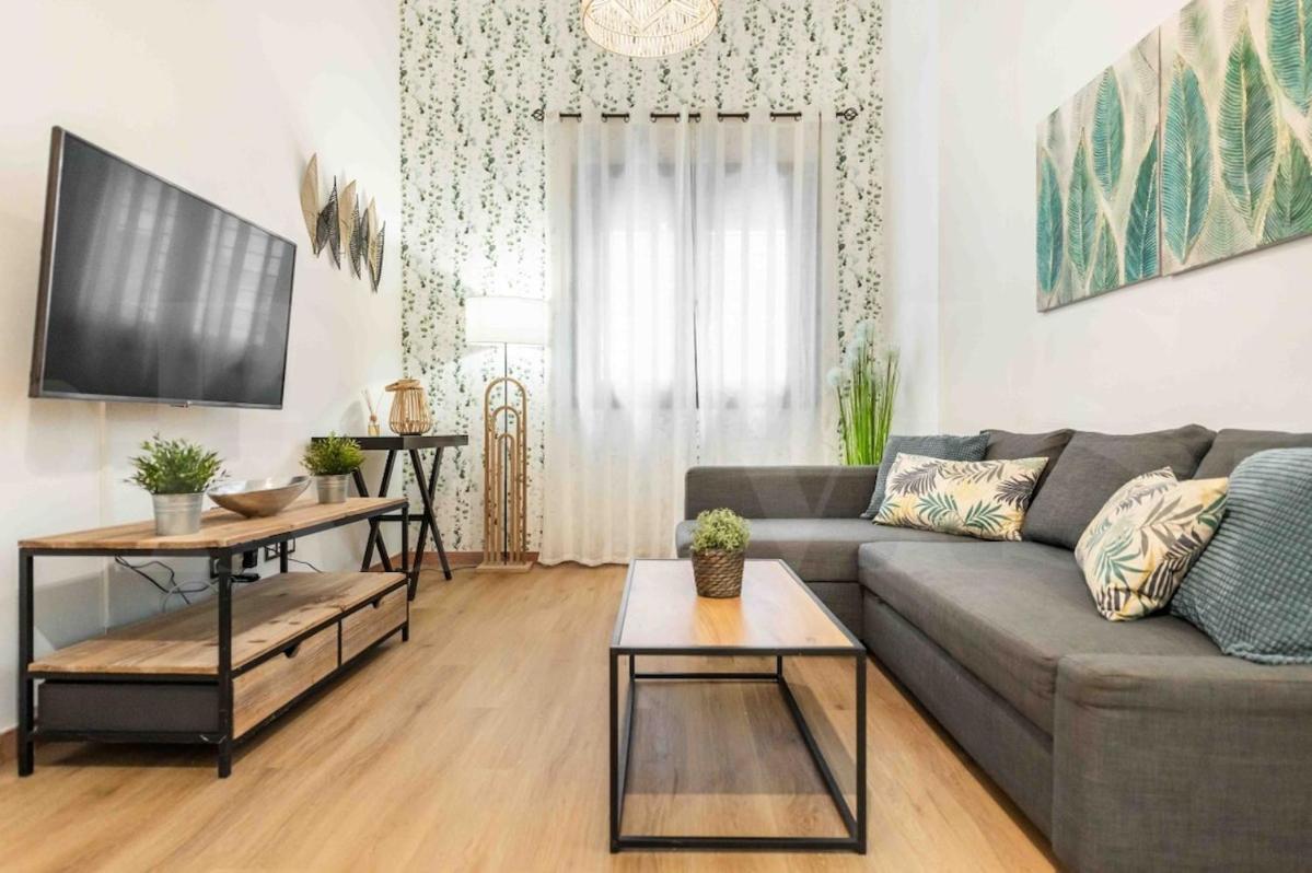 Apartamento With Parking And Patio - Center By Rems